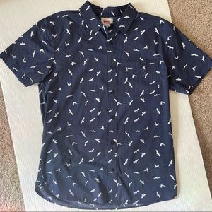 Navy Blue Levi’s Short Sleeve Button Down Shirt